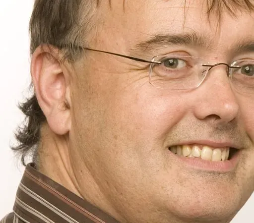 Príomhscéalta an Deiscirt.