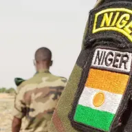 Le journal du 30 janvier 2026 - Niamey : la Défense annonce des morts et des arrestations après une attaque visant l’aéroport