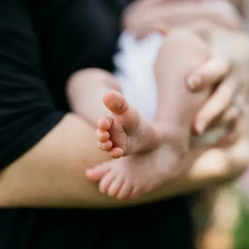 Ar krūts barošanu saistītās pozitīvās un negatīvās emocijas