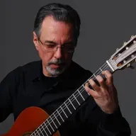 Miércoles de buena guitarra Nº 883 - Eduardo Fernández con la English Chamber Orchestra - 12 de marzo de 2025