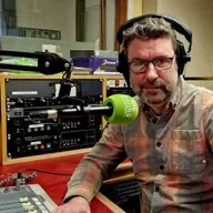 Andy Caomhánach fear na ríomhairí.