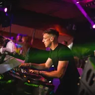 Karney LIVE @ Luminosity At The Beach 2025