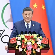 Xi calls on countries to work together for world peace, stability, prosperity