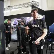 I put a Chip Clip on my Finger (and It Hurt)