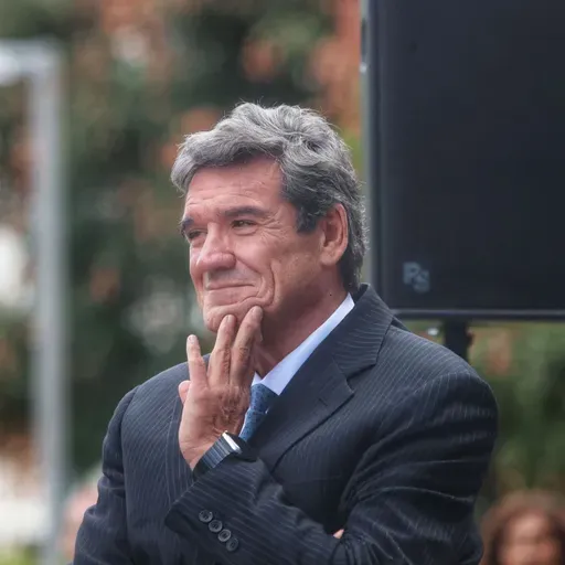 Economía Para Todos: Sánchez fulmina el prestigio del Banco de España con Escrivá