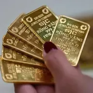 Vay hơn 5.800 lượng vàng từ lúc giá chỉ 17 triệu đồng/lượng, một doanh nghiệp ôm khoản nợ gần 900 tỉ