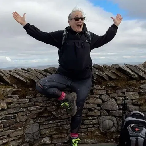 S2 Ep1742: Taking on the Jurassic Coast Walk in Support of RNIB