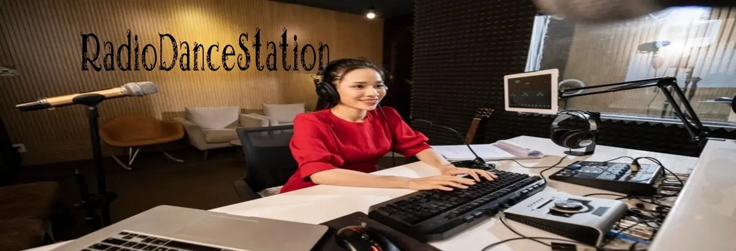RadioDanceStation