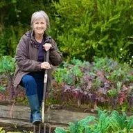 Deirdre Ní Bhraonáin - Garraíodóir Chluain na dTor.