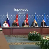 Russia, Ukraine make no breakthrough on peace deal, but agree to another prisoner exchange