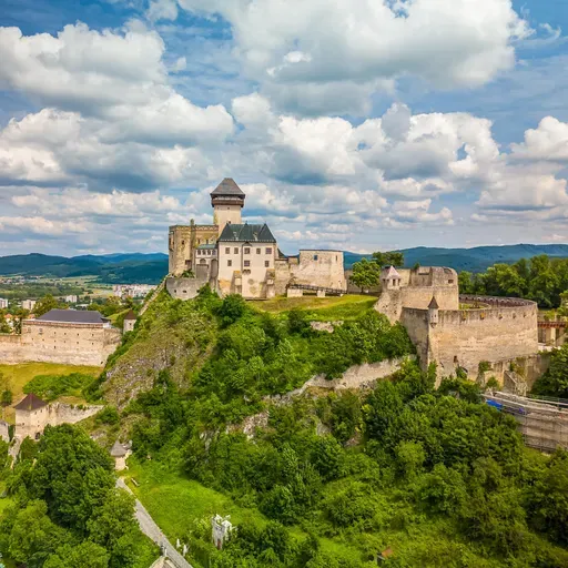 Kulturhauptstadt 2026 - Trenčíns Literaturszene trotzt der Kulturkrise