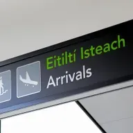 Michéal Mac Giolla Easbuig, Ceannasaí Oifig Réigiúnach an Údaráis anseo i nDún na nGall agus ball de Bhord Aerfort Dhún na nGall.