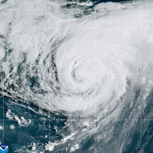 Erin: Big Hurricane, Big Waves, Big Rip Current Risk