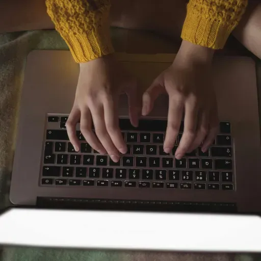 Topic On Online Racism Ends Abruplty After Team Recevies Horrfic Message From Troll