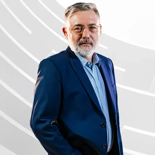 România în Direct. În ce tabără este acum Nicușor Dan?