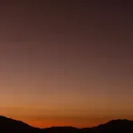 Kig op i juni: Se Venus og Jupiter 'kysse', når deres baner krydser
Oplev Venus og Jupiters møde
Solen støvsuger himlen for planeter i juni
Måske får vi et glimt af Ørnetågen
Månen og Solen