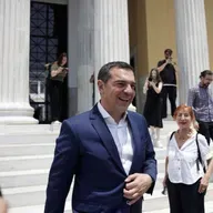 Το πολιτικό σχέδιο επανεμφάνισης του Τσίπρα
