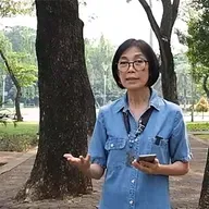 Introduce yourself casually yet confidently