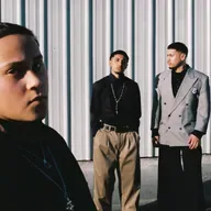 A Tejano master gets his flowers. Plus, Yahritza y Su Esencia returns