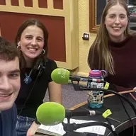 Ciara Ní Chonghaile, James Mac Einrí agus Roseanne Ní Cheallaigh, paineál na seachtaine.
