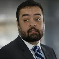 Castro evita comentar prisão de Bacellar e diz confiar na condução do caso pelo STF e PF