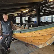 Við Tórði á túri á Víkingasavninum við Hanusi Jensen