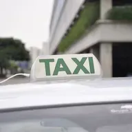 Polícia investiga quadrilha que aplicava golpes com táxis falsos em São Paulo