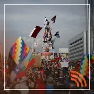 El contrato que complica a Emannuel Carrère y la visión de un artículo de la revista The New Yorker sobre el estallido social