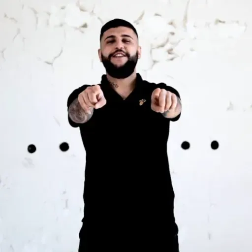 Cebimde 10 Liram Var - Taylan Kaya