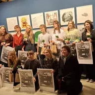 "Grafiķu kalendārā" apkopoti 13 jauno mākslinieku darbi