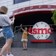 Chính phủ Đài Loan đang sợ gã khổng lồ bán dẫn của chính họ