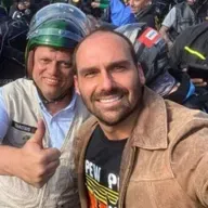 Eduardo Bolsonaro conversa com Tarcísio e diz que visões de mundo diferentes são saudáveis