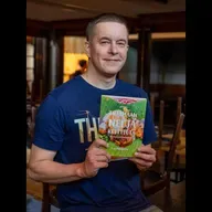 KonsoliFIN Podcast #223.8: Vapaa toimittaja (vieraana kirjailija ja KonsoliFIN-alumni Esa Mäkijärvi)