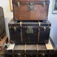 Une école de "malletier" à Mons