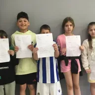 Gael,Denis,Mathias, Julia eta Eunis Gorriak