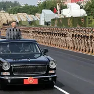 Die Woche vom 30.08.2025 bis 05.09.2025 - China zeigt Macht mit Militär-Parade, Familien aus Afghanistan sind in Deutschland gelandet, Mehr Berufs-Abschlüsse aus dem Ausland werden anerkannt