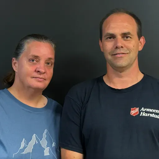 Kastet rusen på dør og tok grep