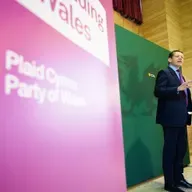 Tús Áite: Toghchán na Breataine Bige