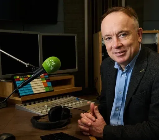 Tús Áite: 26 Feabhra 2026