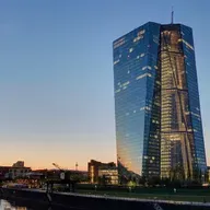 Bce: lascia costo denaro invariato, non esclusi rialzi in futuro