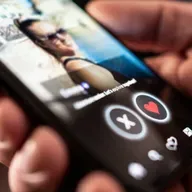 Sexede billeder på datingprofilen kan måske spænde ben for kærligheden
