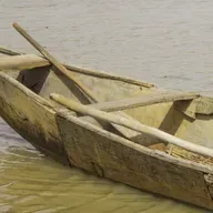 Tillabéry : la pirogue, moyen de déplacement essentiel sur le fleuve Niger