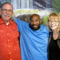 Tom Morgan (Surviving a Shooting, Overcoming Trauma and the Healing Power of Forgiveness) - Episode 1219