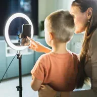 "Family Influencing" - Wie Eltern ihre Kinder auf Social Media vermarkten