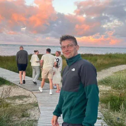 Sjúrður Jensen - Temja tunguna - signing og forbanning