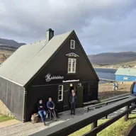 Við Tórði á túri í Naddoddaneystinum á Tvøroyri