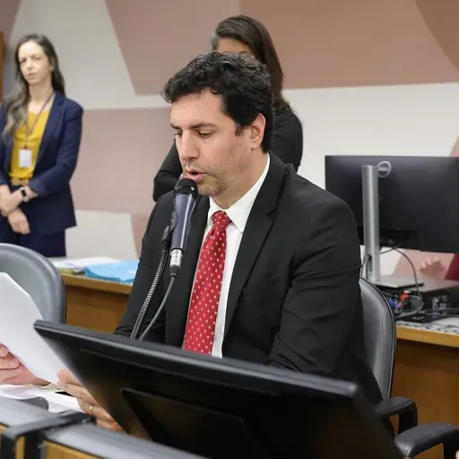 Rio Doce - Parlamentares debatem destino de área de mata atlântica em Timóteo