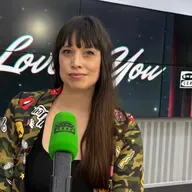 Sonia Mangas; La tele nos educó más que el cole: del mando a distancia a “Crónicas” (y nadie salió ileso).