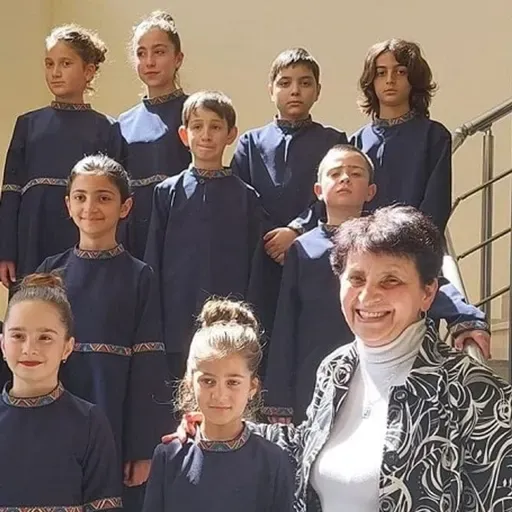 ქეთევან შარმიაშვილის გზა "სიონის ზარების" მეოთხე თაობამდე და სიკეთის მარათონი