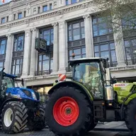 Tús Áite: Agóidí Breosla ar siúl i mBÁC